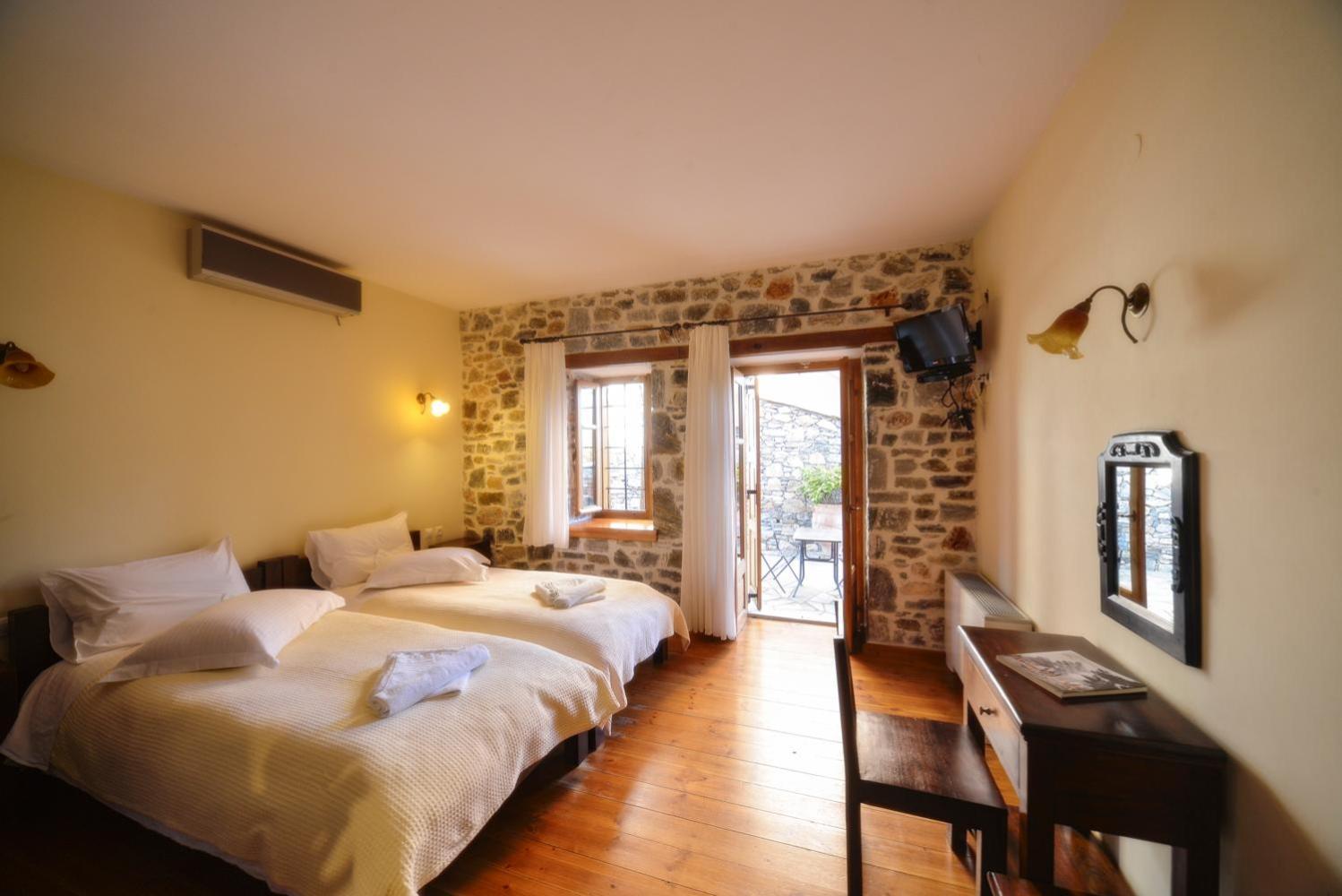 Eos - Authentic Experience Hotel Skiti Room photo