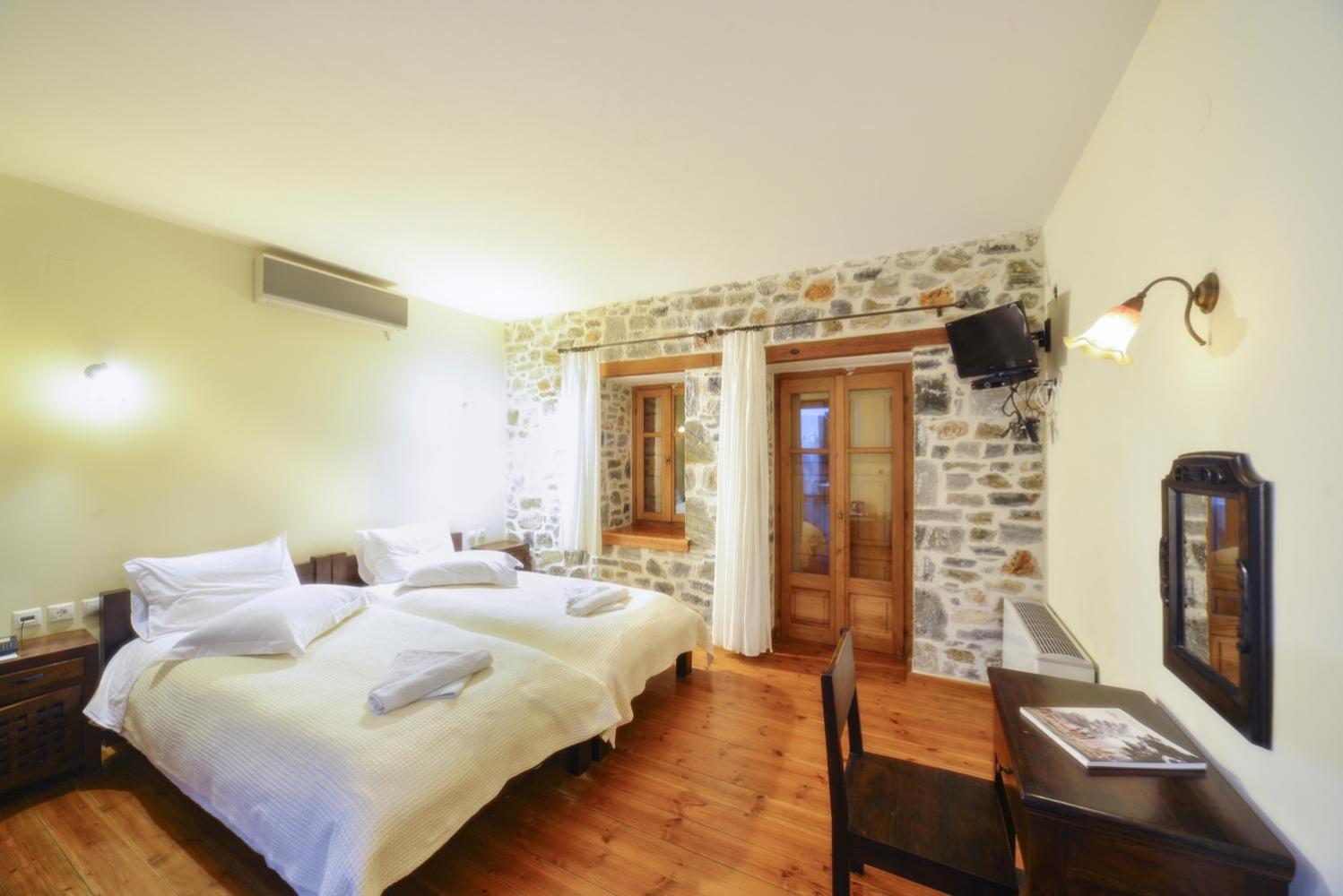 Eos - Authentic Experience Hotel Skiti Room photo