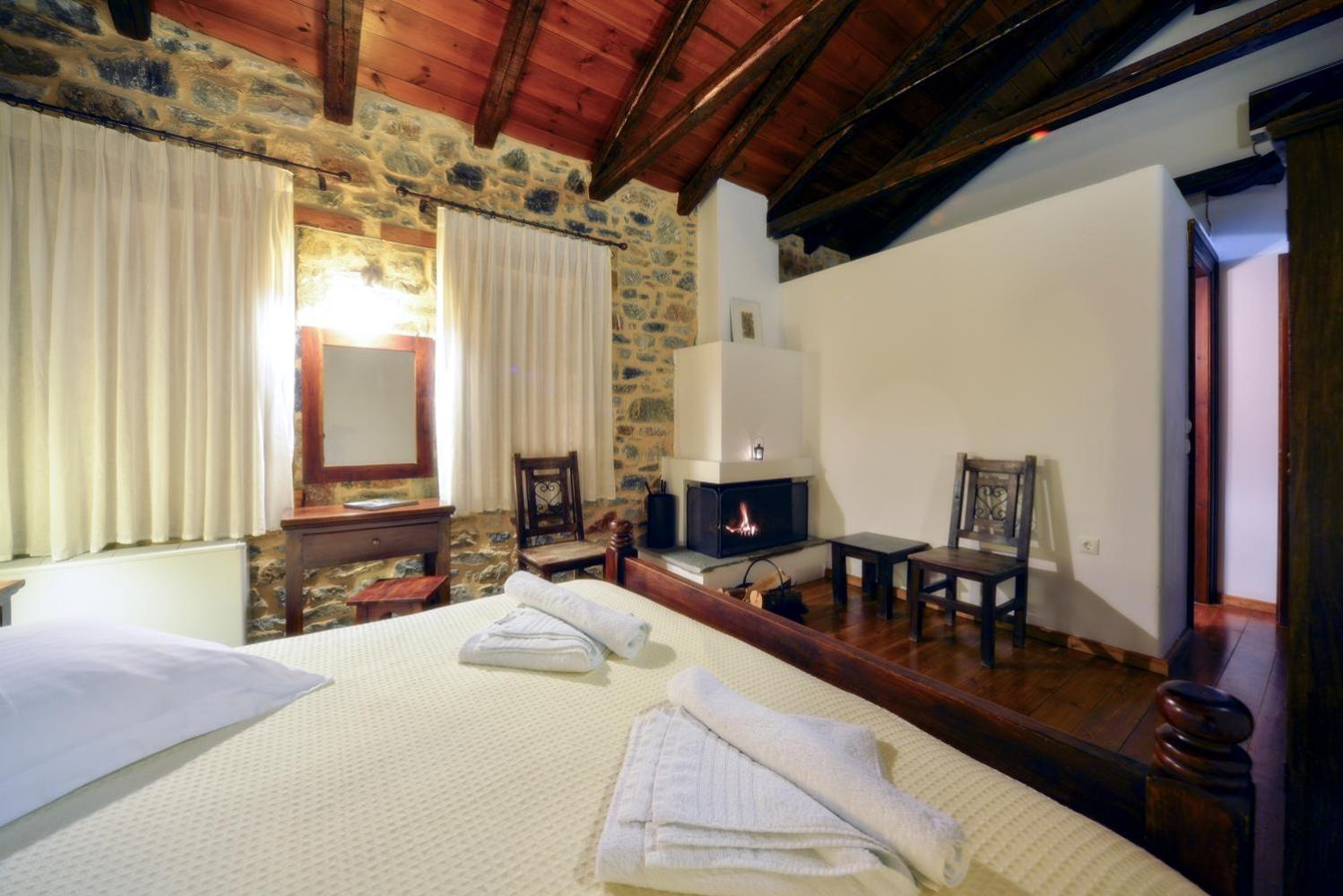 Eos - Authentic Experience Hotel Skiti Room photo
